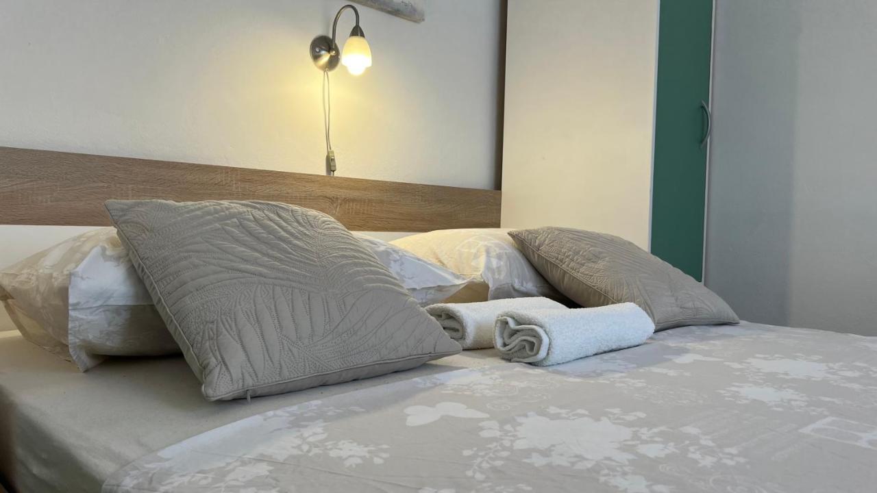 House Roca Apartment Vodice Exterior photo
