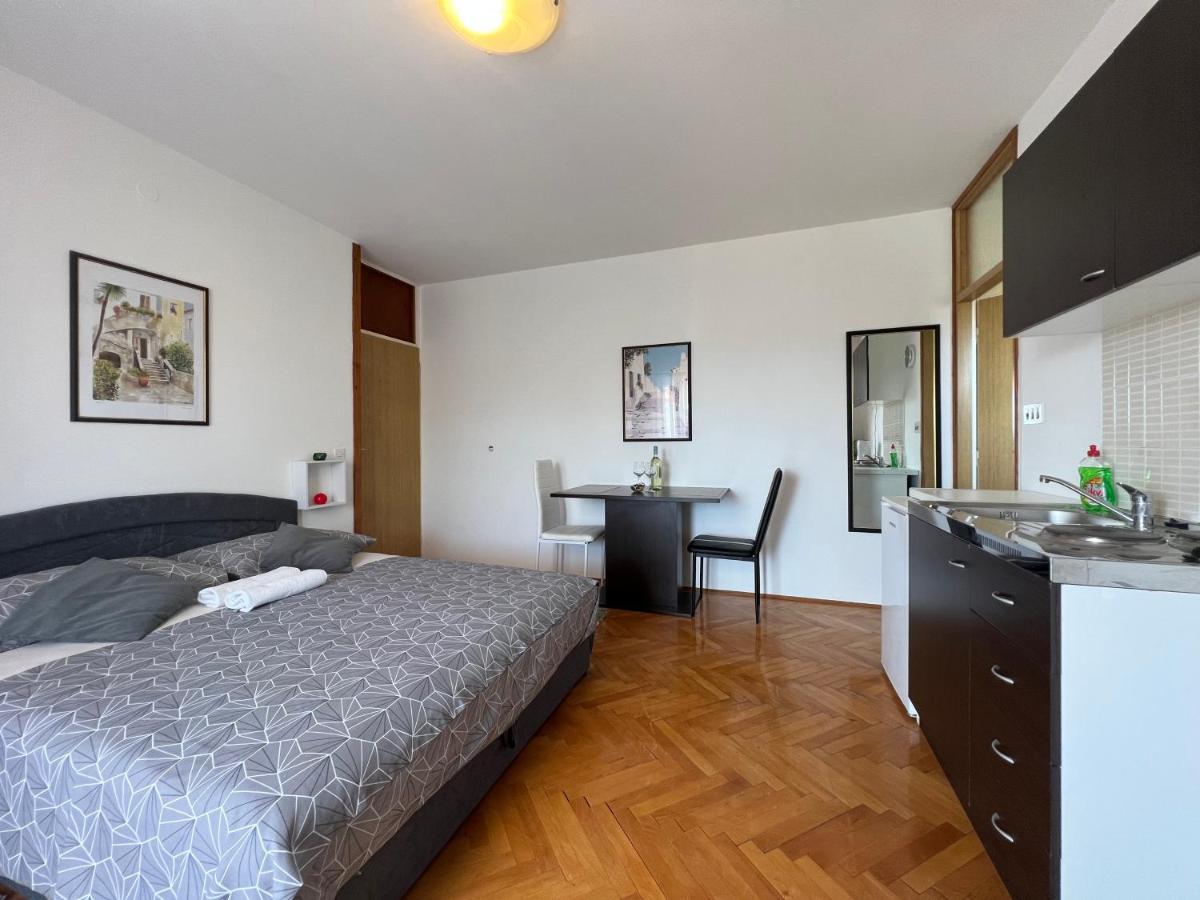 House Roca Apartment Vodice Exterior photo